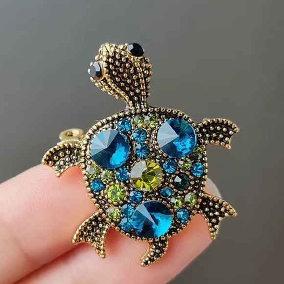 Turtle Blue Crystal Brooch - Picture 1 of 6
